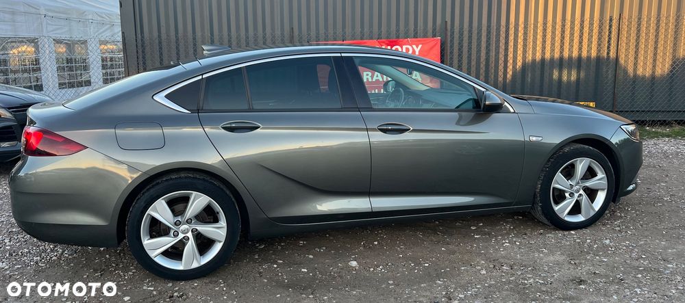 Opel Insignia - 30