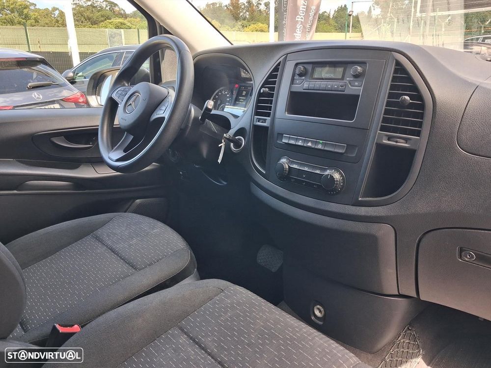Mercedes-Benz Vito Tourer Compacta Aut. PRO - 15