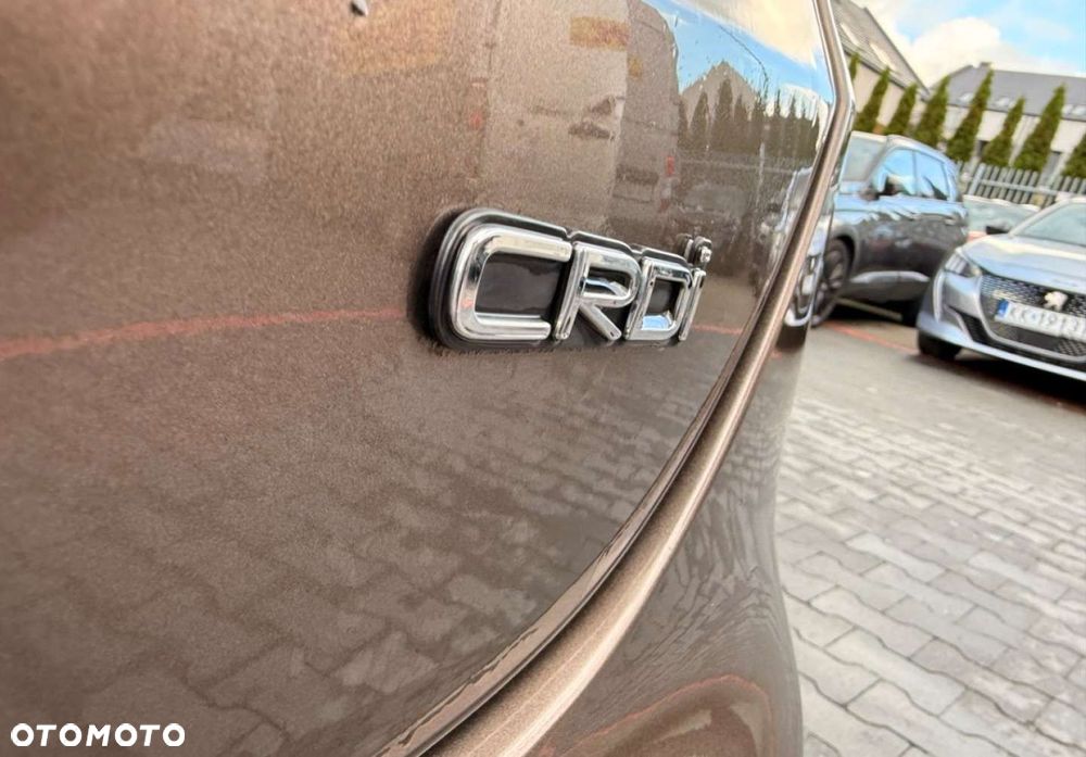 Kia Ceed - 11