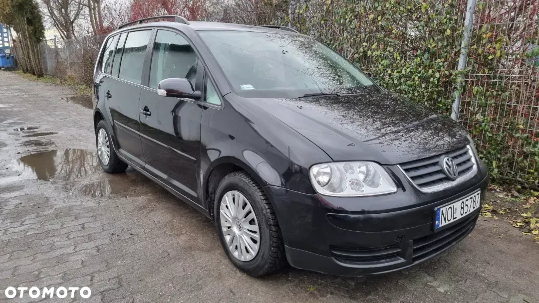 Volkswagen Touran 2.0 FSI Highline Tiptr - 15
