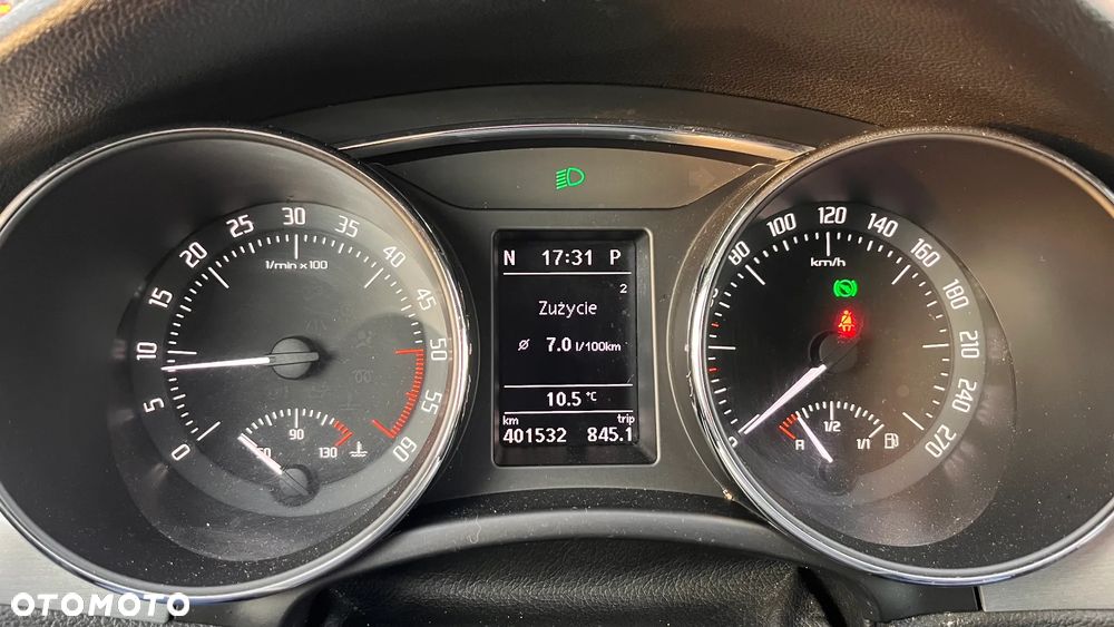 Skoda Superb 2.0 TDI 4x4 Elegance DSG - 14