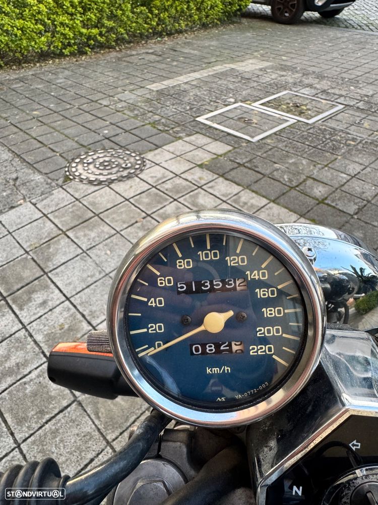 Yamaha XJ Naked - 12