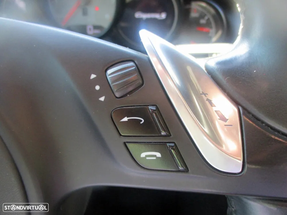 Porsche Cayenne S Hybrid - 17