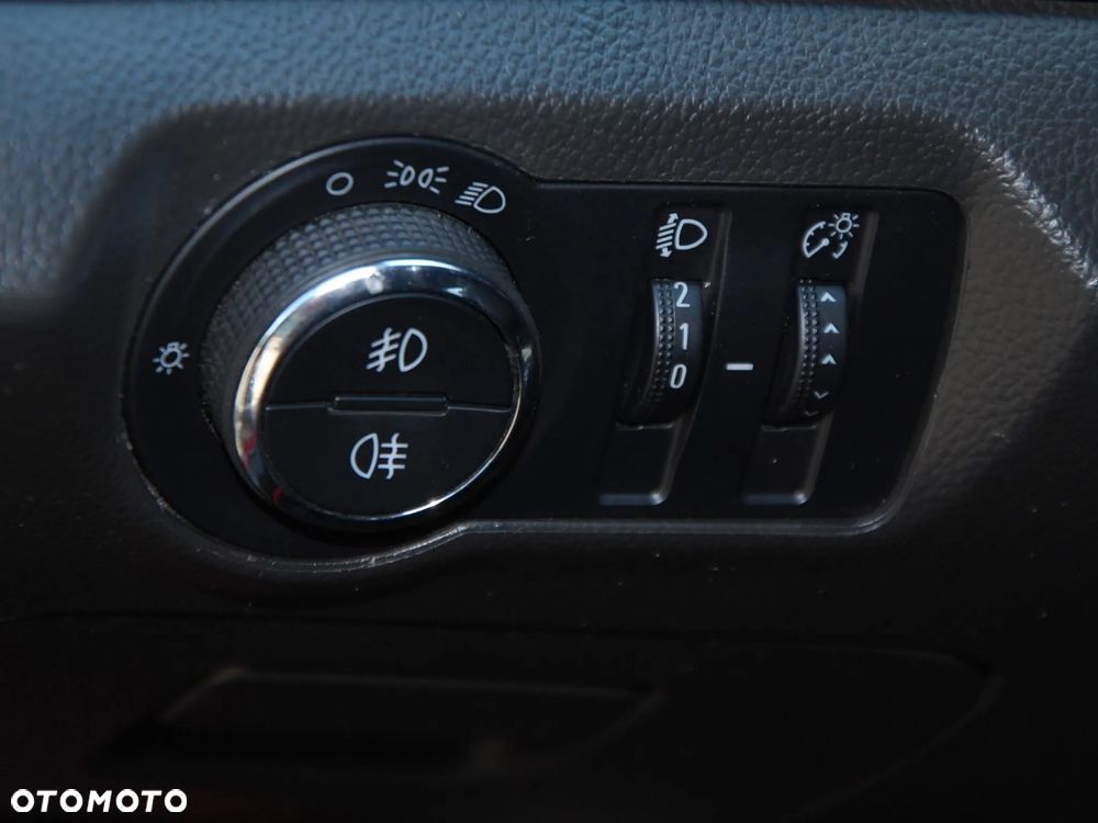 Chevrolet Cruze 1.6 LS+ - 8
