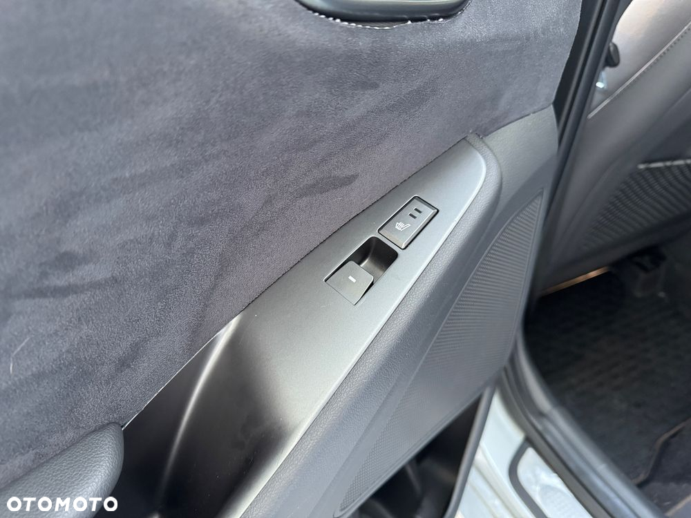 Hyundai IONIQ plug-in hybrid Platinum - 23