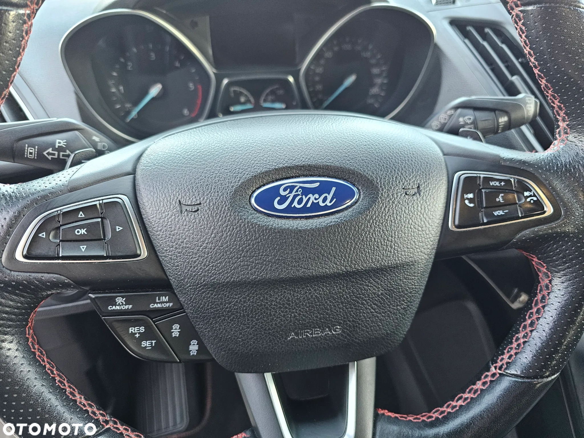 Ford Kuga 2.0 TDCi AWD ST-Line Black - 23