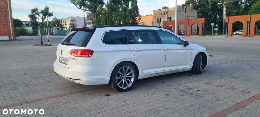Volkswagen Passat 2.0 TDI SCR DSG Comfortline - 2