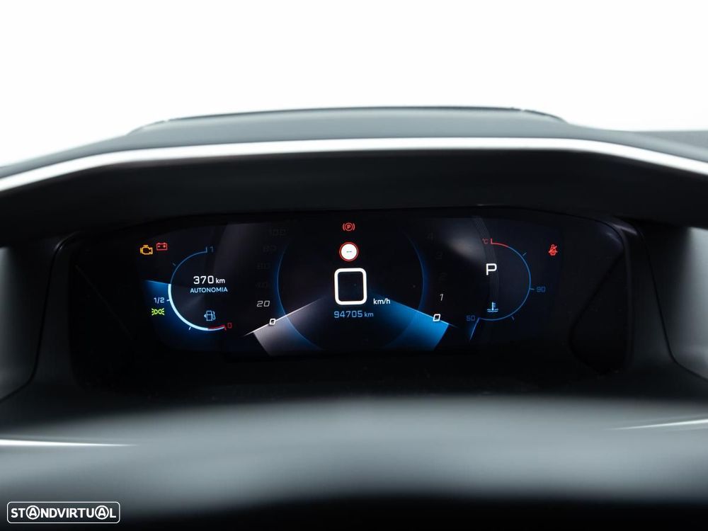 Peugeot 2008 1.5 BlueHDi GT Pack EAT8 - 24