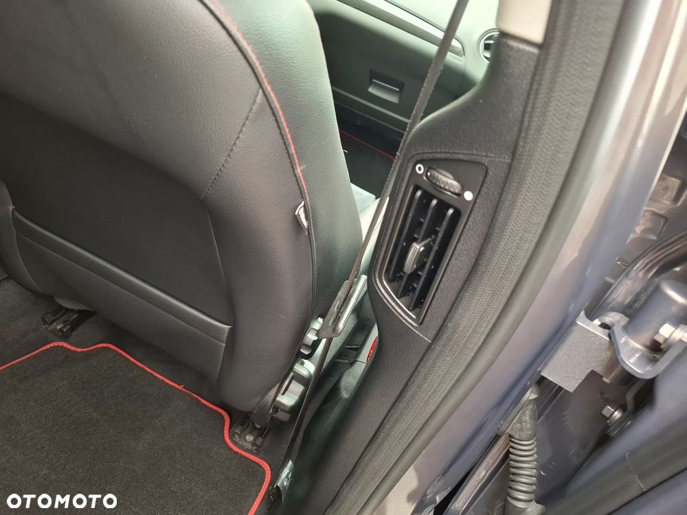 Ford Mondeo 2.0 T Titanium S - 37