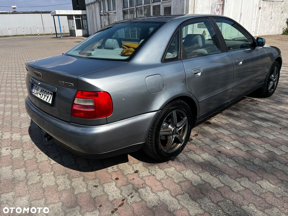 Audi A4 Limousine 1.9 TDI - 5
