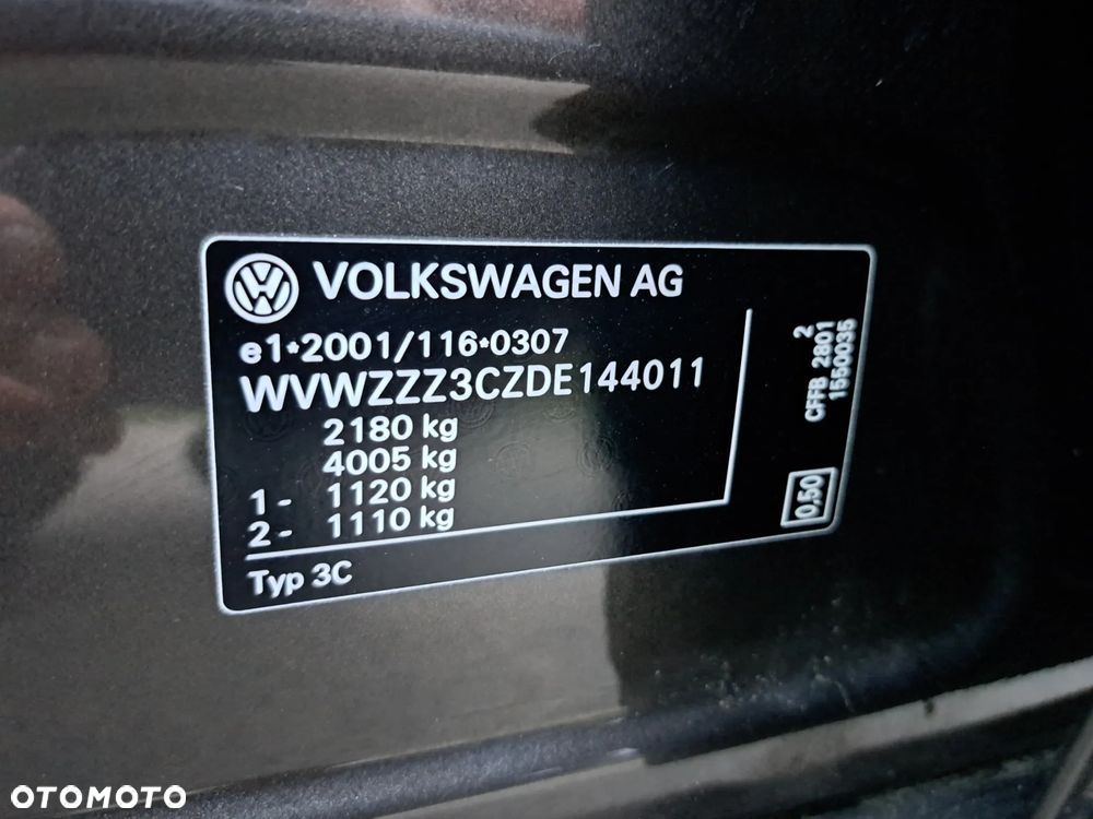 Volkswagen Passat Variant 2.0 TDI BlueMotion Technology Highline - 9