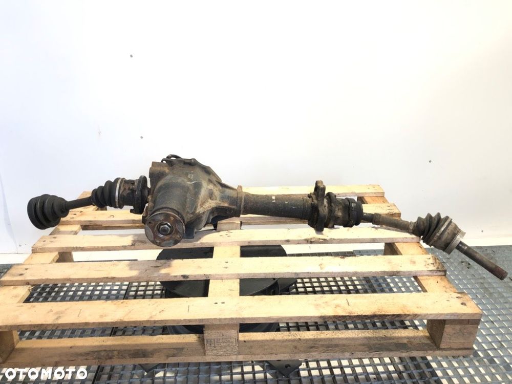 MOST DYFER PRZÓD  NISSAN PATHFINDER II (R50) 1995 - 2005 3.3 V6 4WD 125 kW [170 KM] benzyna 1997 - - 1