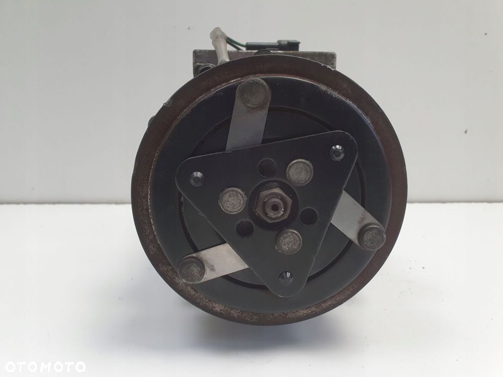 SPRĘŻARKA KLIMATYZACJI Volvo S40 II V50 2.0 D _ pompa 3M5H-19D629-HE - 5