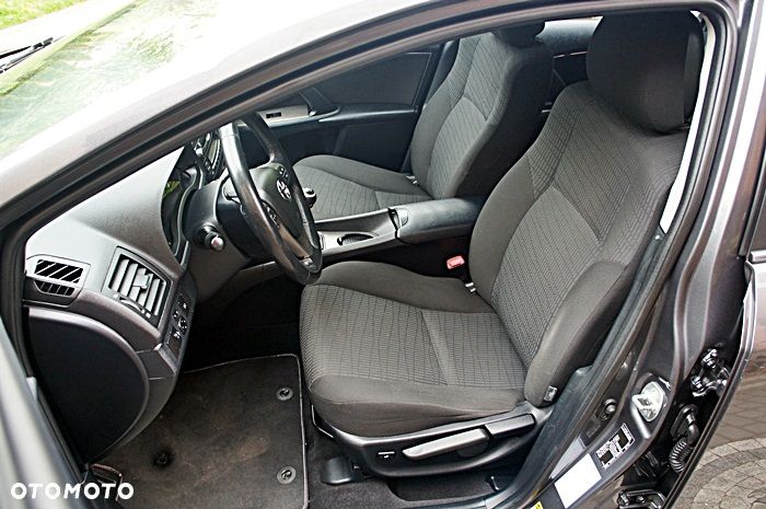 Toyota Avensis 1.8 Life - 17