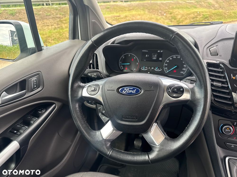 Ford Tourneo Connect 1.5 EcoBlue Titanium - 29