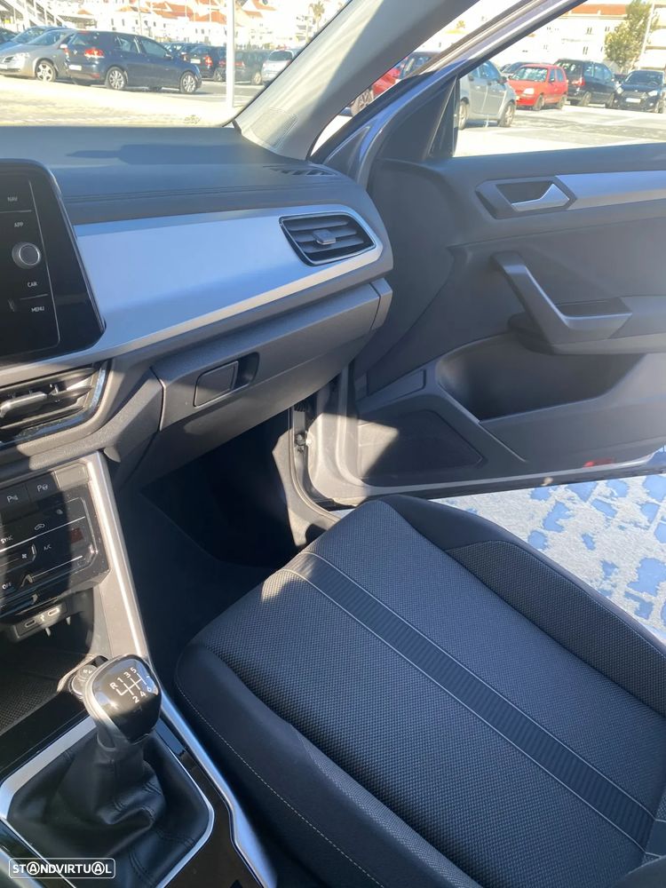 VW T-Roc 1.0 TSI - 11