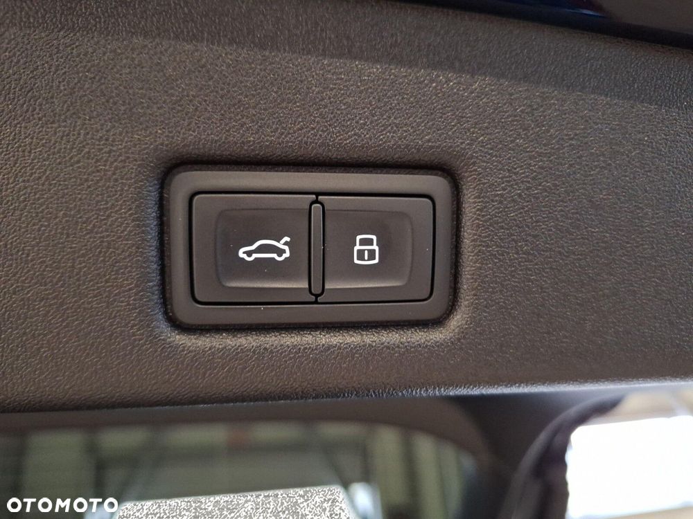 Audi Q5 Sportback - 31