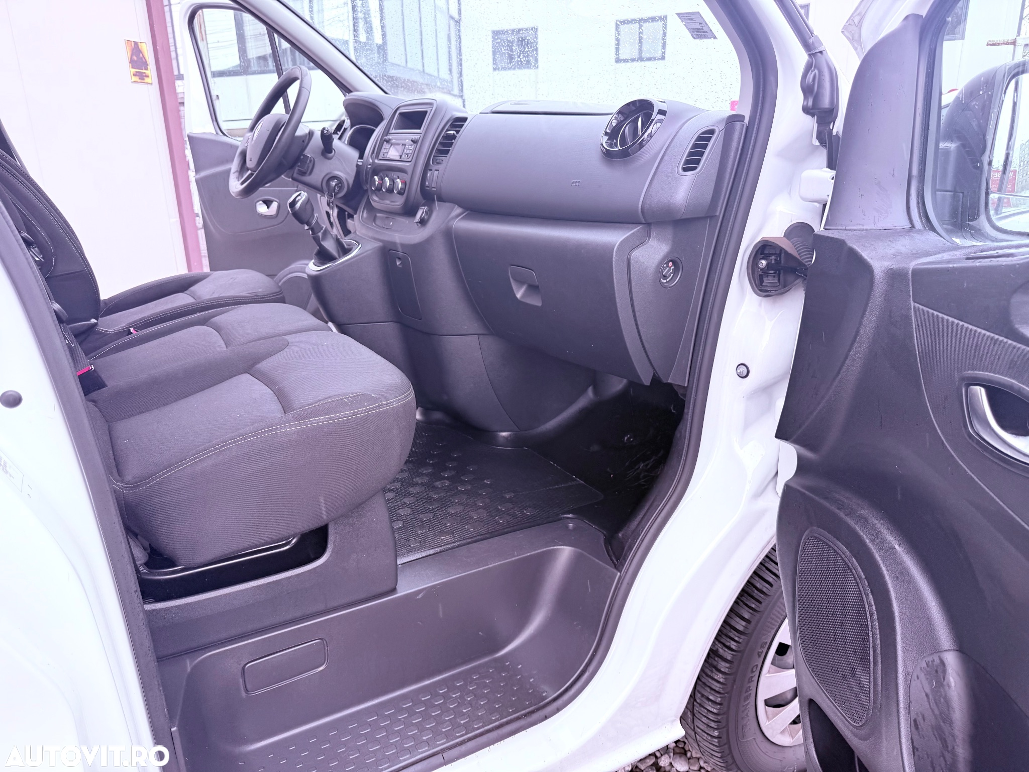 Renault Trafic ENERGY 1.6 dCi 120 Start & Stop Combi L1H1 Expression - 26