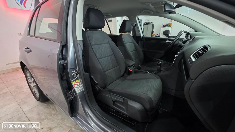 VW Golf - 19