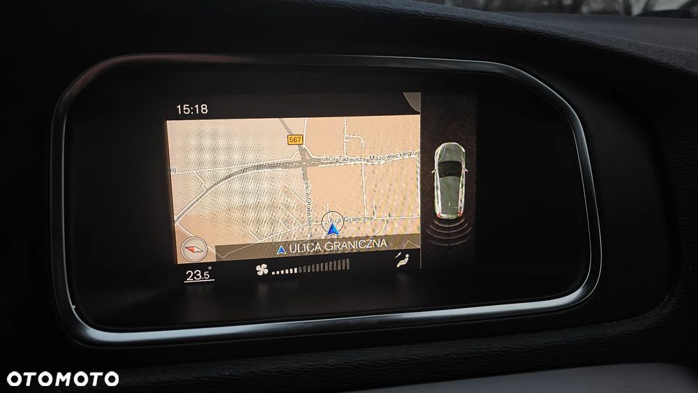 Volvo V40 D2 Momentum - 11