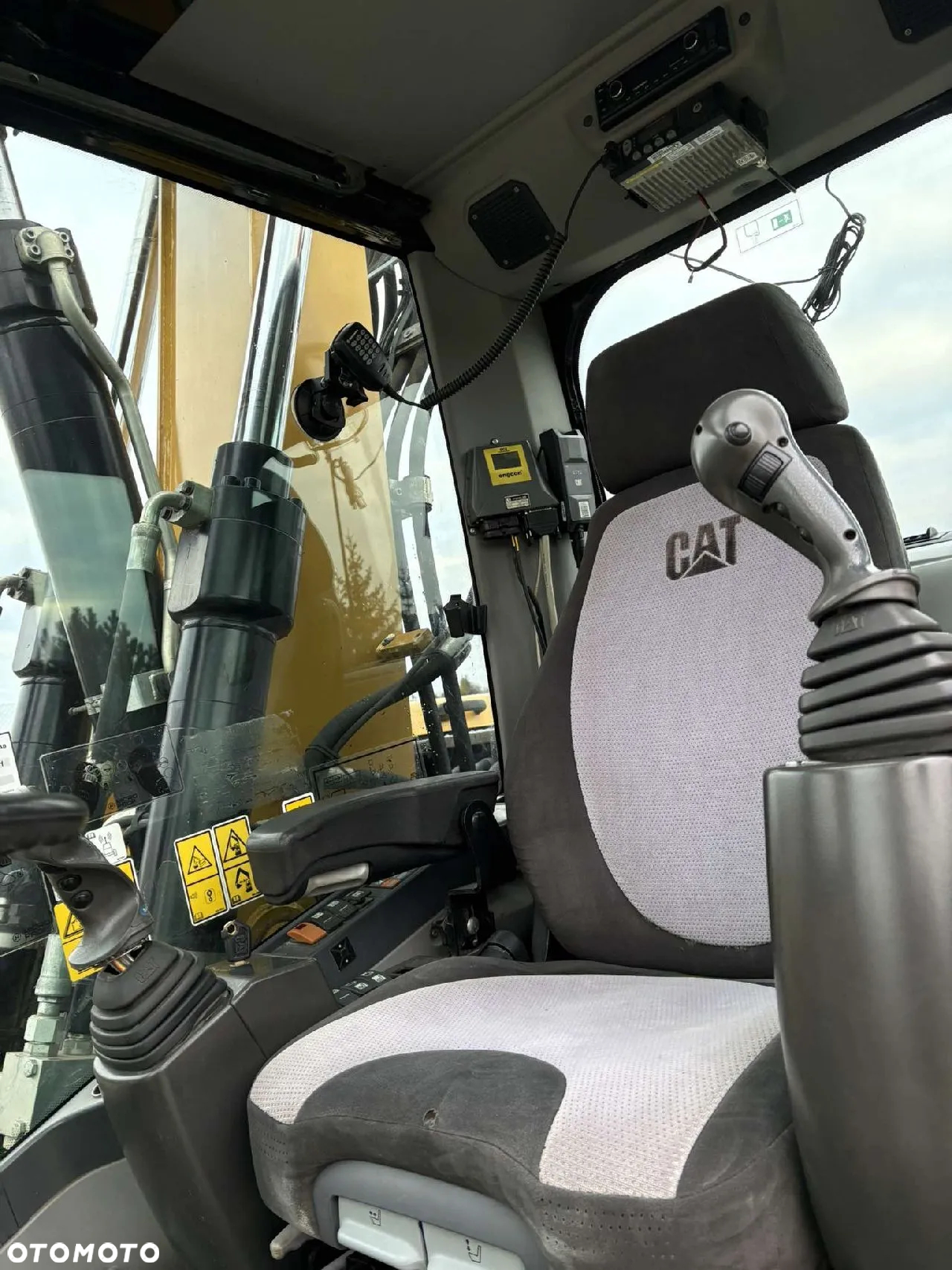 Caterpillar M 313D ROTOTILT ENGCON SZCZYPCE - 19