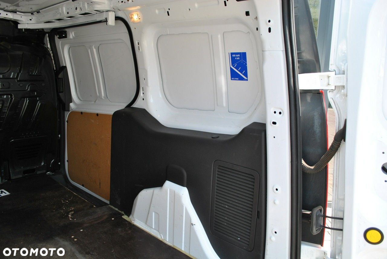 Ford Transit Connect - 13