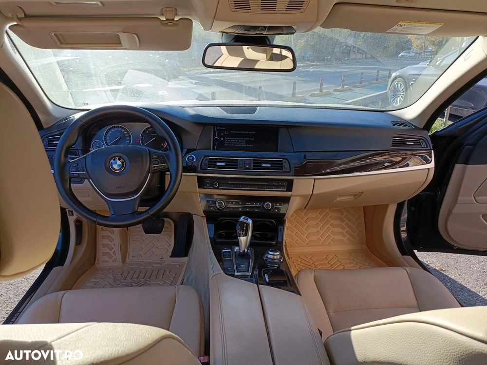 BMW Seria 5 520d Touring Sport-Aut. - 13