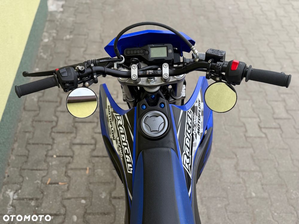 Yamaha WR - 16