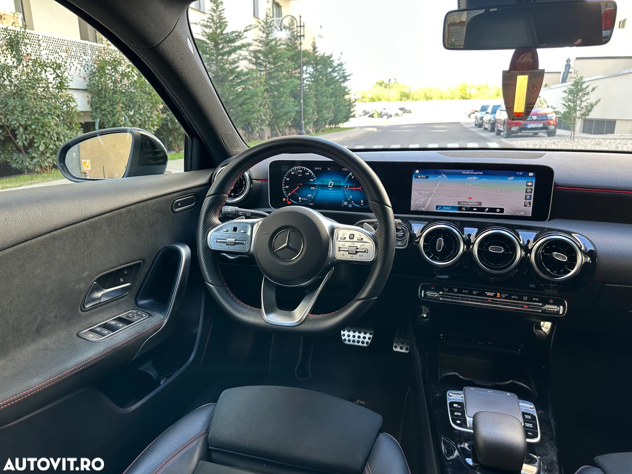 Mercedes-Benz A - 13