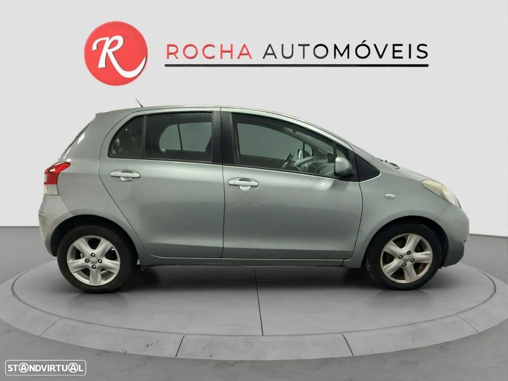 Toyota Yaris 1.4 D-4D AC Manual - 9