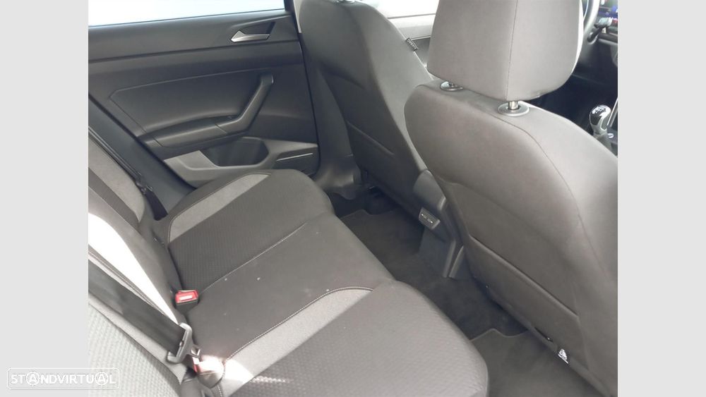 VW Taigo 1.0 TSI Urban - 17