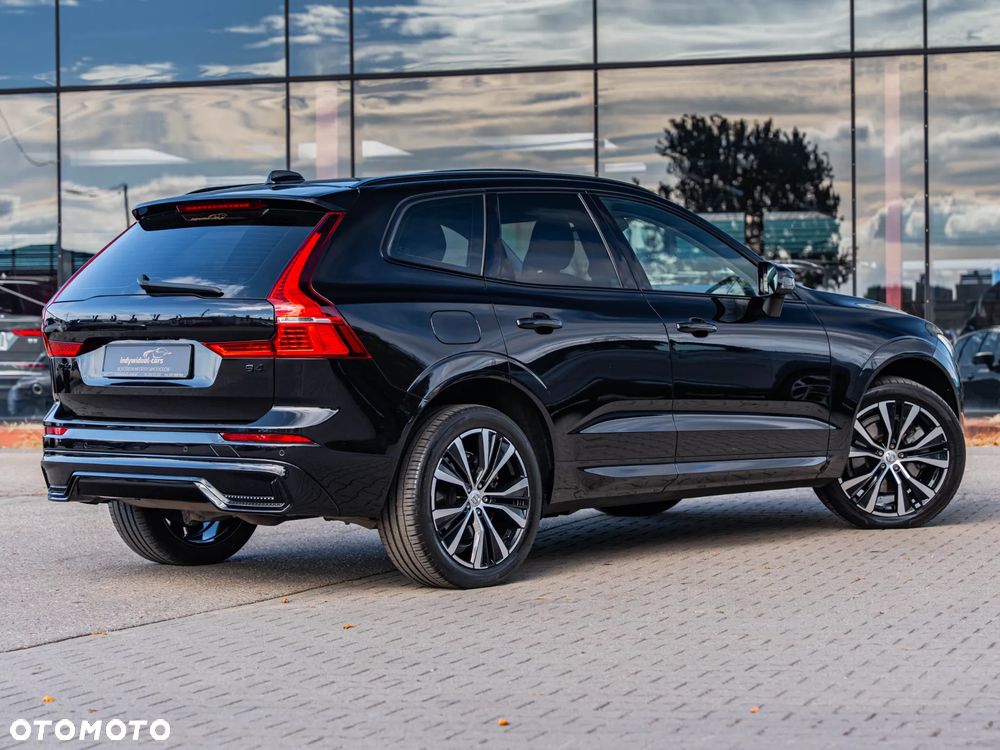 Volvo XC 60 B4 D Plus Dark - 13