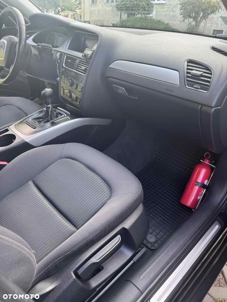 Audi A4 Avant 2.0 TDI - 28