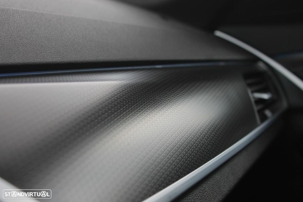 BMW 530 e Pack Desportivo M - 39