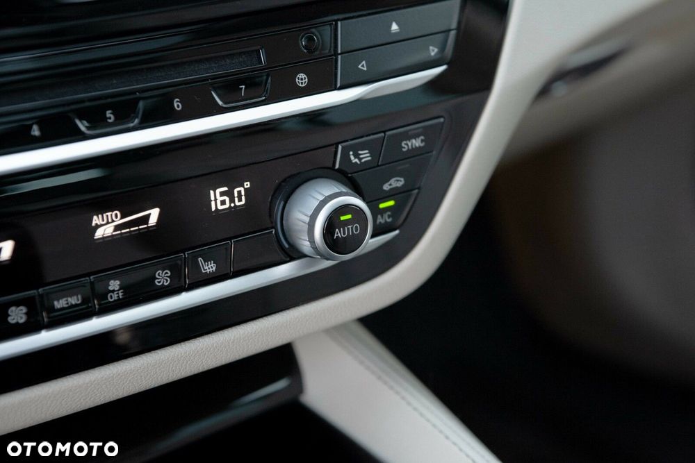 BMW Seria 5 - 27