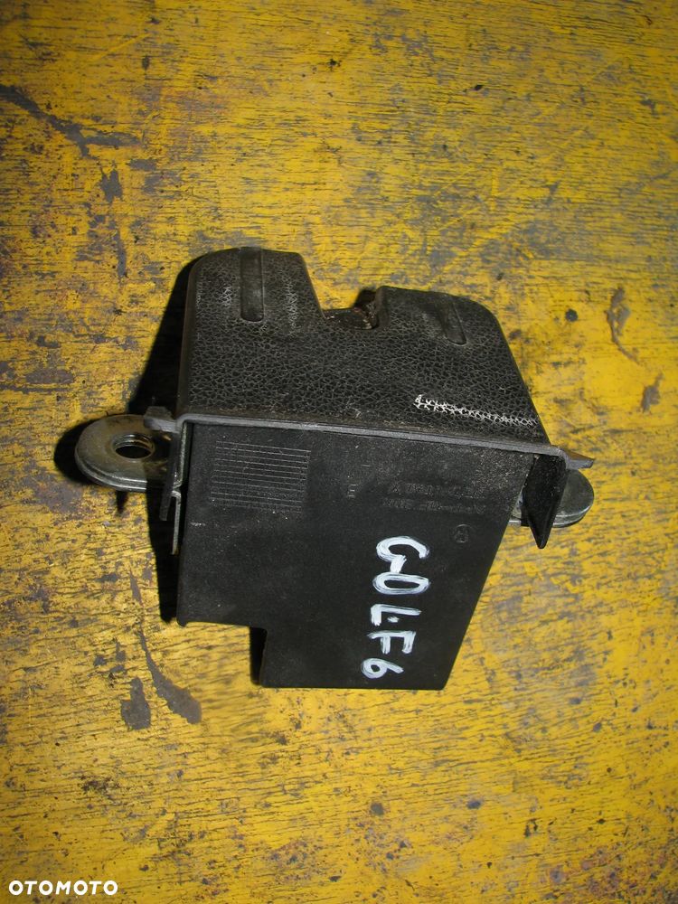 ZAMEK KLAPY TYŁ TYLNEJ GOLF VI GOLF VI PLUS - 1