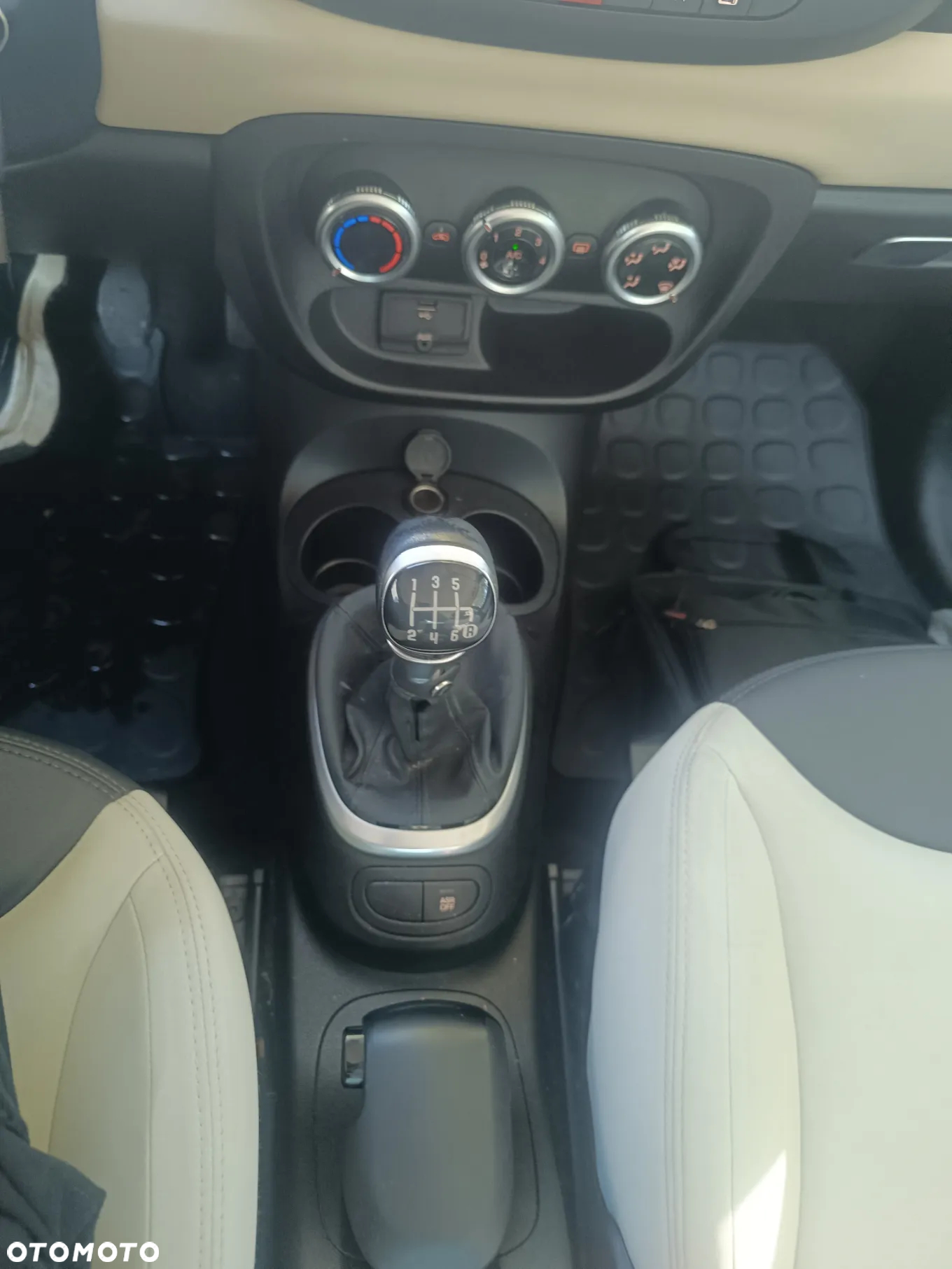 Fiat 500L 1.4 16V Easy - 4