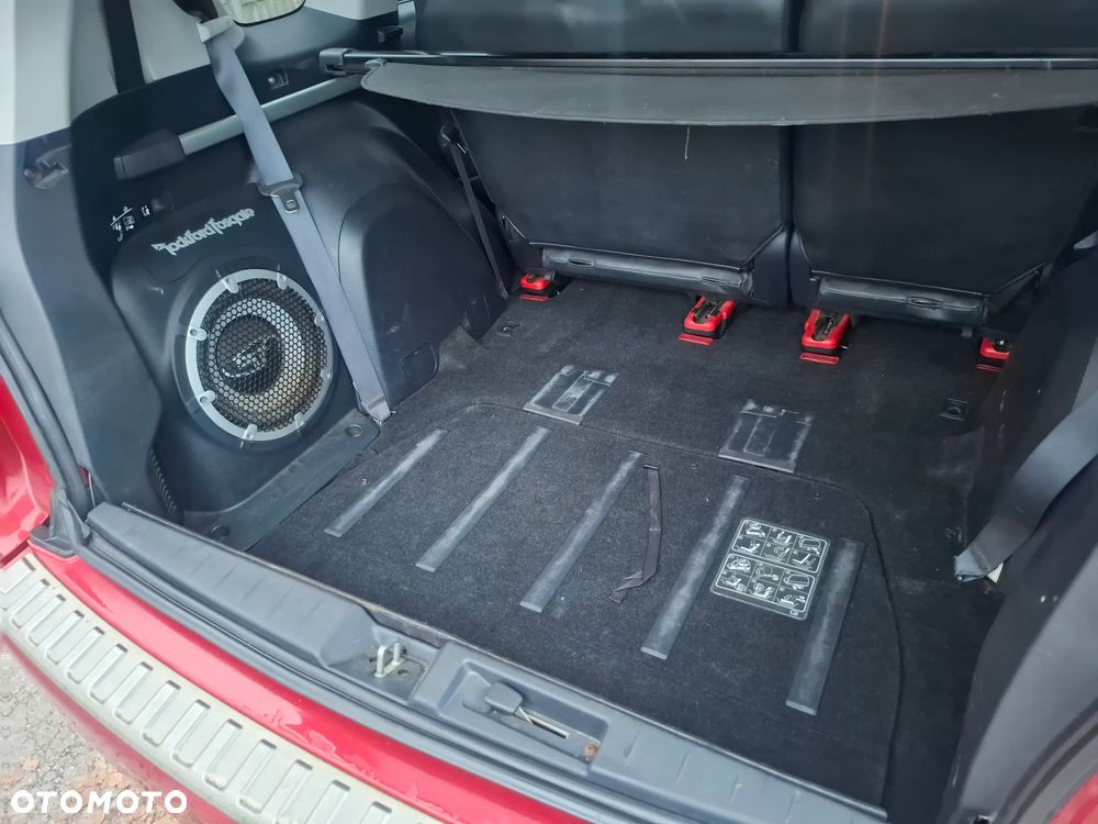 Mitsubishi Outlander - 6