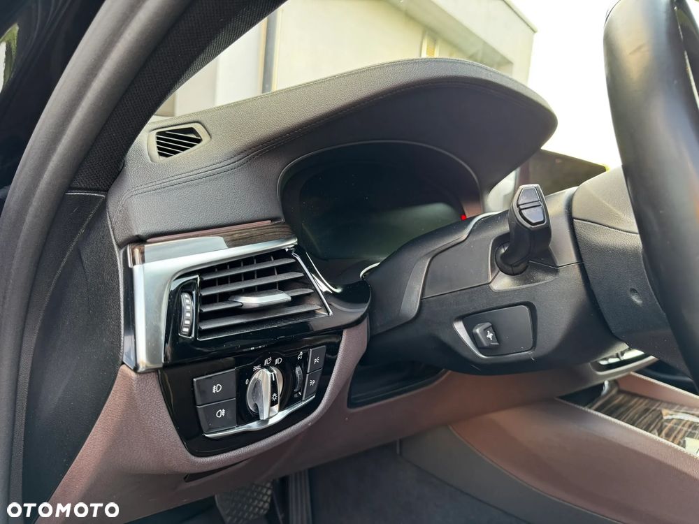BMW Seria 5 - 30