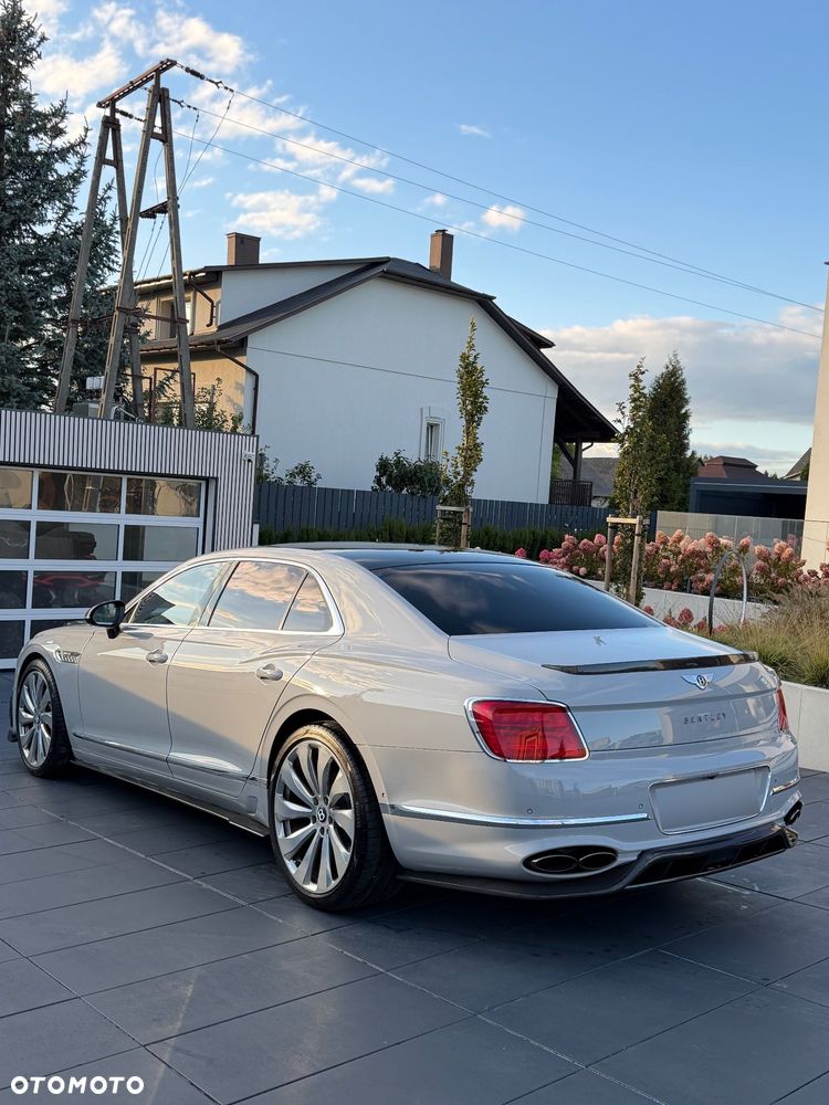 Bentley Flying Spur - 19