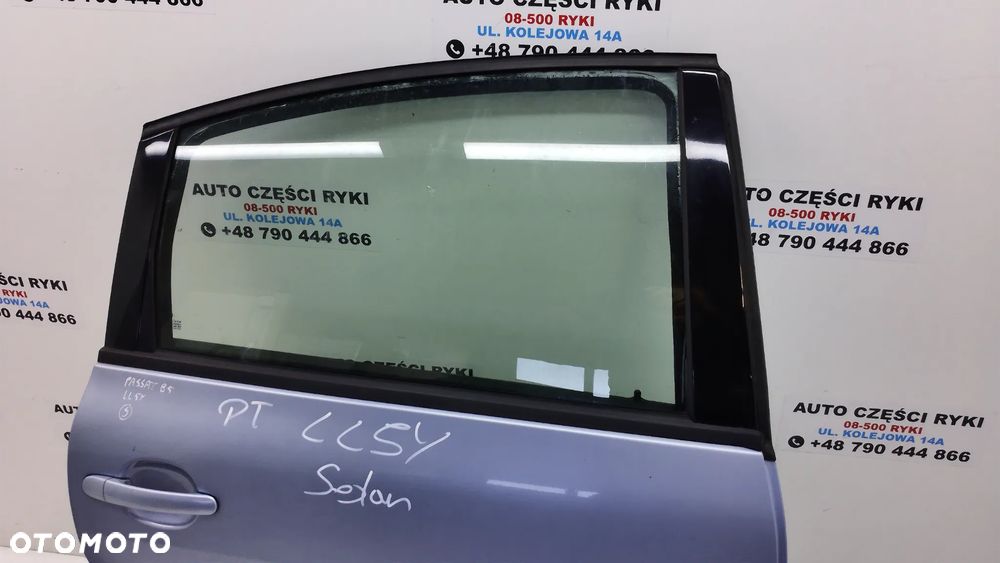 VW Passat B5 Sedan  Drzwi Prawe  Tył LL5Y - 4