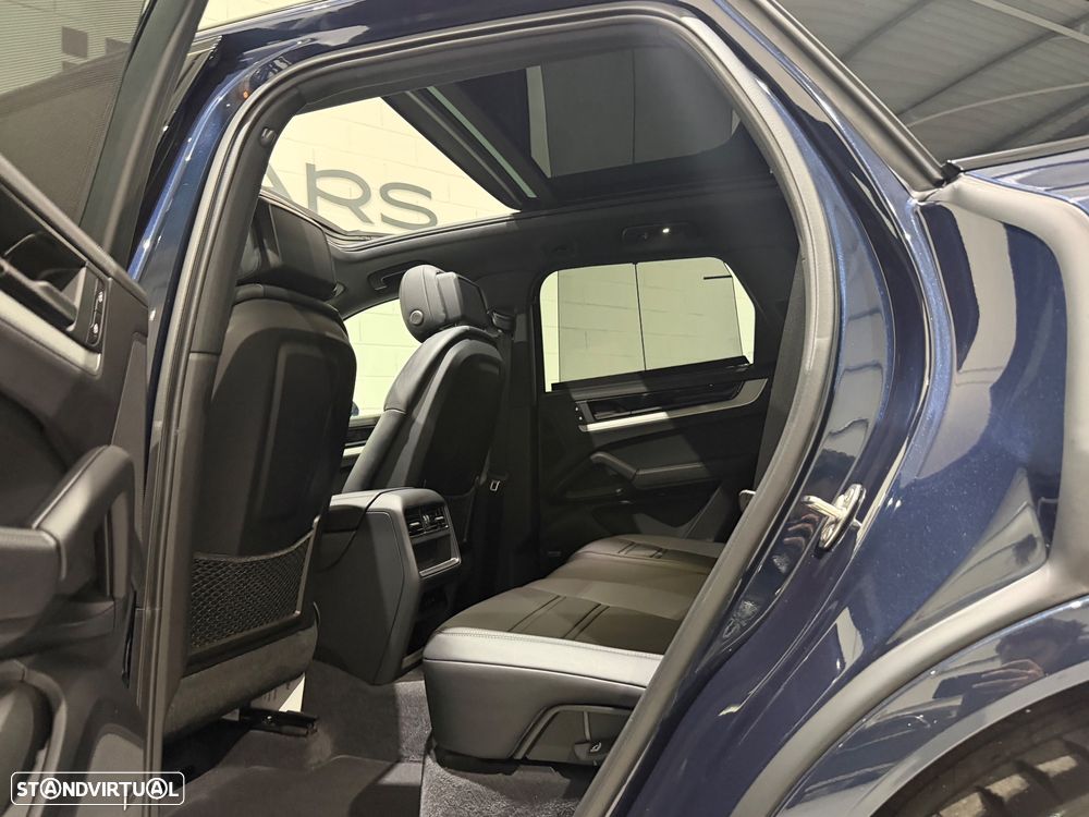 Porsche Cayenne E-Hybrid - 38