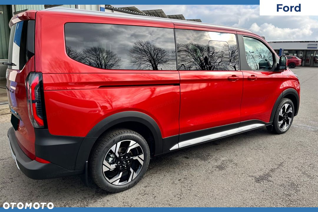 Ford Tourneo Custom - 4