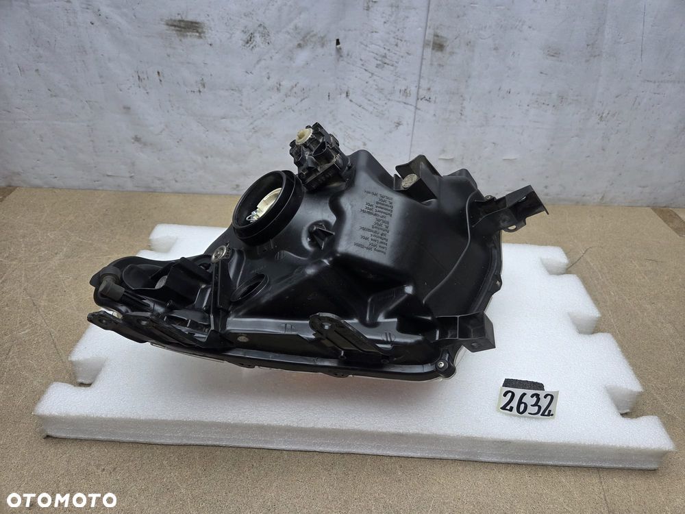 Ford Ranger 11-16r IV 4 V 5 Lampa prawa prawy przód przednia - 9