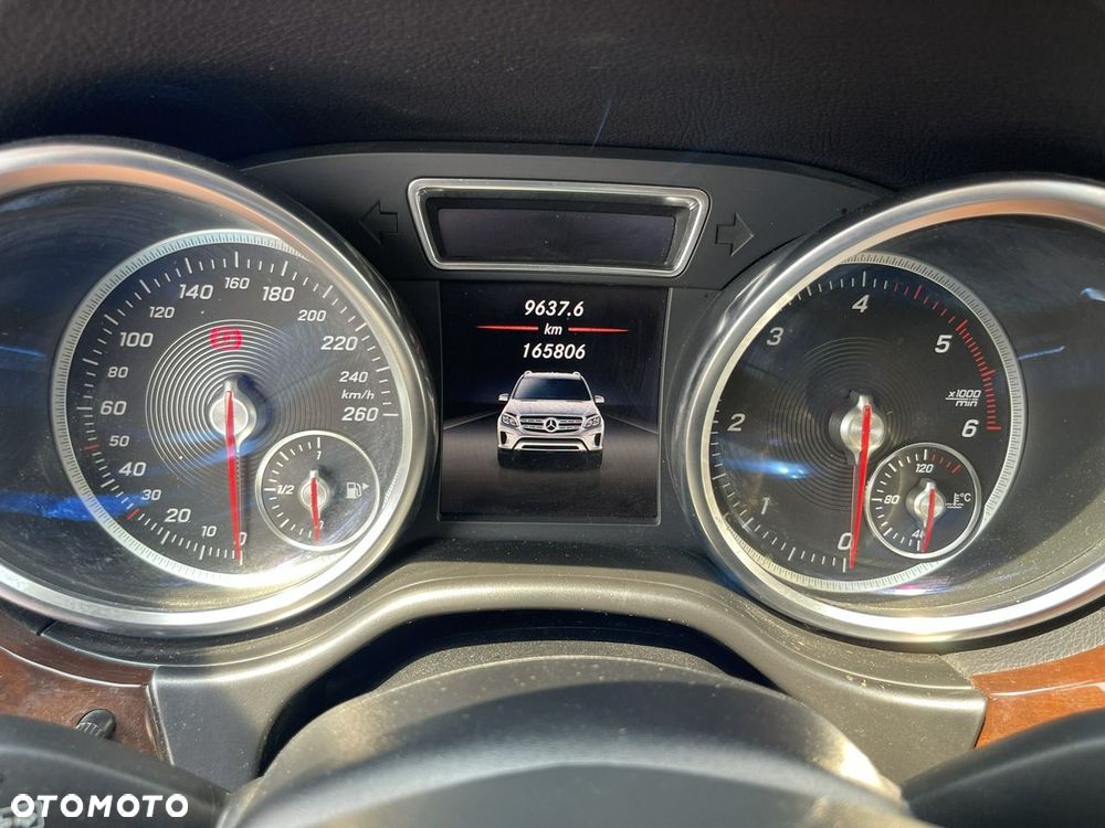 Mercedes-Benz GLS 350 d 4Matic 9G-TRONIC AMG Line - 13