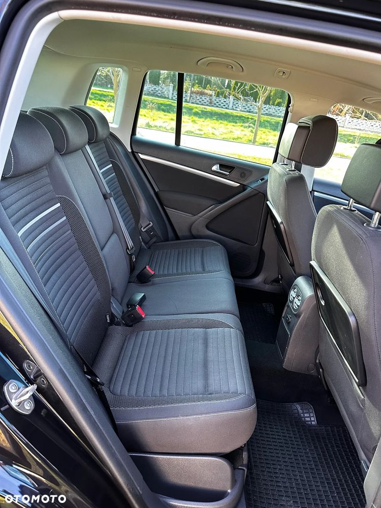 Volkswagen Tiguan 2.0 TDI DPF 4Motion BlueMotion Technology DSG Cup Sport & Style - 9