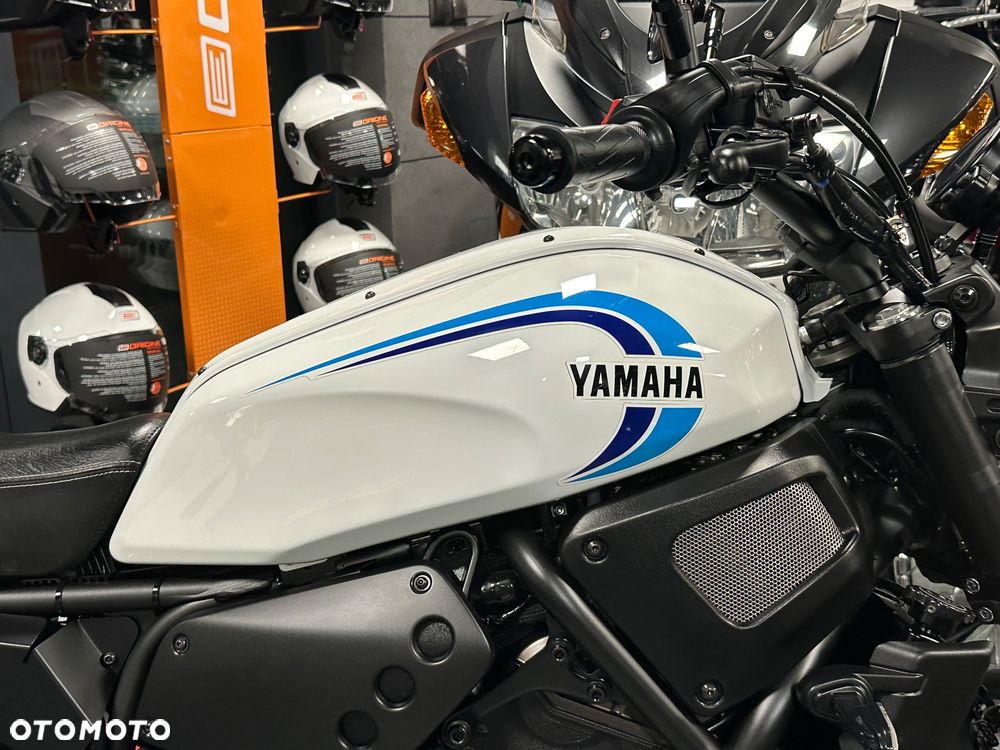 Yamaha XSR - 9