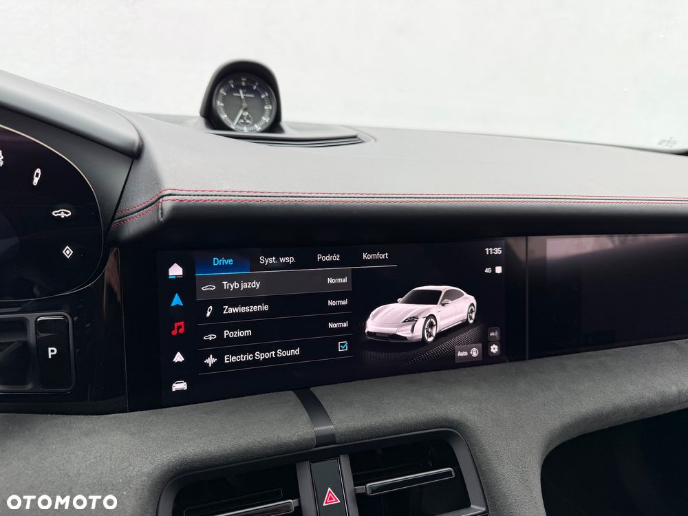 Porsche Taycan - 23
