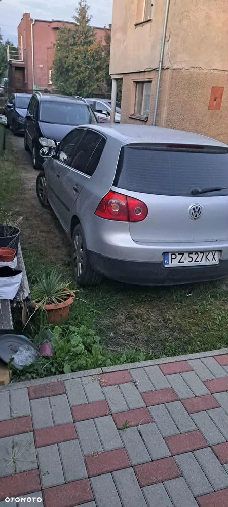 Volkswagen Golf V 2.0 TDI Trendline - 2