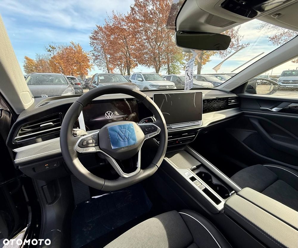 Volkswagen Passat - 8